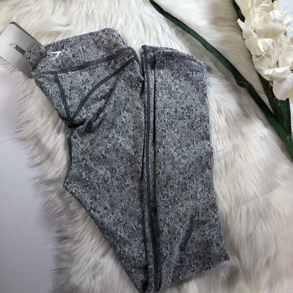 NWT Gymshark Fleur Texture Grey Leggings Charcoal - Picture 15 of 15